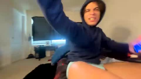 shurthingxx online show from March 7, 2025, 7:16 pm