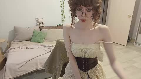 Aria online show from November 10, 2025, 10:58 am