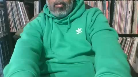 Snapshot of shy333 chatting on November 24, 2025, 3:34 pm SHY333 online show from November 24, 2025, 3:34 pm