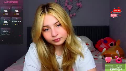 Molly online show from December 10, 2024, 11:40 pm