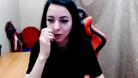 shy_cat_candy online show from February 25, 2025, 7:03 pm