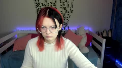 shy_elina01 online show from November 24, 2025, 10:26 am