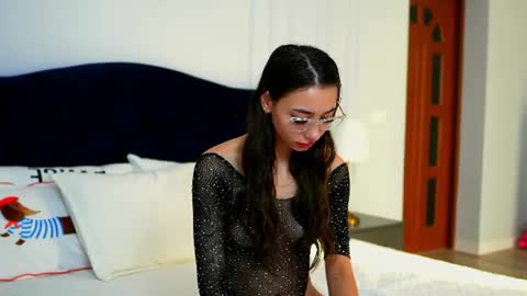 Snapshot of shy_eveline chatting on July 20, 2026, 4:38 am shy_eveline online show from July 20, 2026, 4:38 am