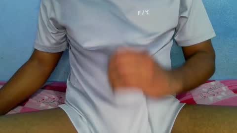 Snapshot of shy_eyes_ chatting on December 3, 2024, 8:16 am shyeyes online show from December 3, 2024, 8:16 am