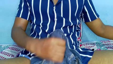 Snapshot of shy_eyes_ chatting on January 20, 2025, 3:15 am shyeyes online show from January 20, 2025, 3:15 am