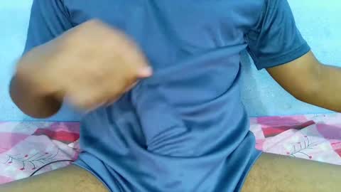 Snapshot of shy_eyes_ chatting on February 4, 2025, 3:04 pm shyeyes online show from February 4, 2025, 3:04 pm