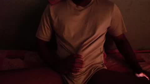 Snapshot of shy_eyes_ chatting on October 5, 2025, 3:05 am shyeyes online show from October 5, 2025, 3:05 am