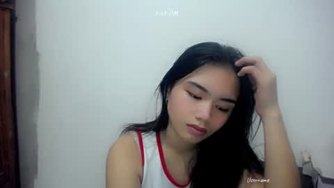 Snapshot of shy_innocent_girl chatting on July 15, 2026, 1:49 pm shy_innocent_girl online show from July 15, 2026, 1:49 pm