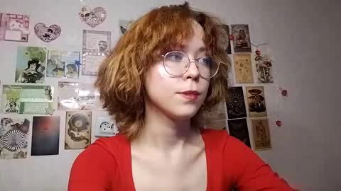 Milena online show from October 21, 2025, 1:12 pm