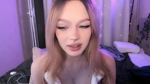 Snapshot of shy_meowmegan chatting on May 10, 2026, 10:26 pm Megan 3 online show from May 10, 2026, 10:26 pm