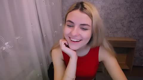 shy_sabrina_ online show from January 24, 2025, 8:44 am
