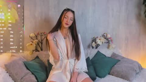 Melanie online show from February 12, 2025, 2:43 pm