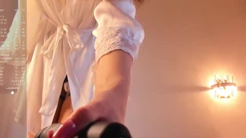 Melanie online show from September 21, 2025, 8:38 am