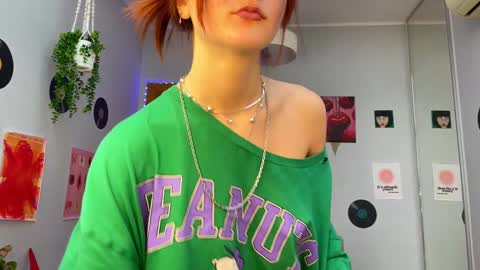 Bella online show from December 17, 2024, 10:01 am