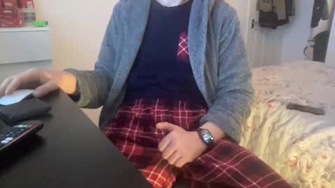 Snapshot of shyboy0533 chatting on November 5, 2025, 8:03 am shyboy0533 online show from November 5, 2025, 8:03 am