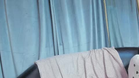 Anny online show from December 14, 2025, 11:26 am