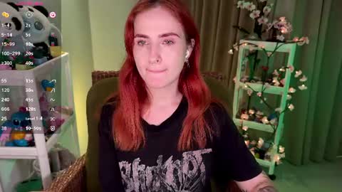 Snapshot of shyfoxxxy chatting on July 12, 2026, 6:32 pm Effie online show from July 12, 2026, 6:32 pm