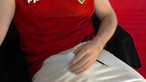 shyguy04_04_04 online show from September 27, 2025, 9:09 pm