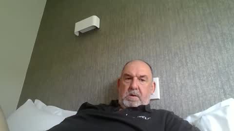 shyguytm online show from December 3, 2024, 5:53 am