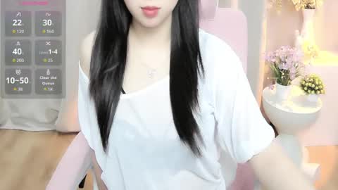Snapshot of shynana23 chatting on June 18, 2026, 9:14 am nana online show from June 18, 2026, 9:14 am