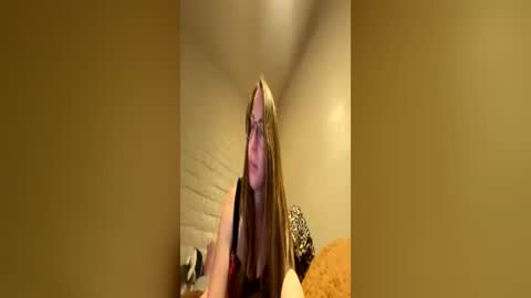 shyrollergrl online show from June 28, 2026, 5:57 am