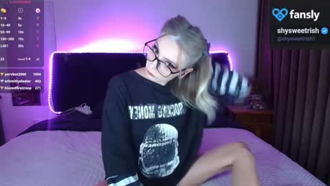 Snapshot of shysweetrish chatting on February 2, 2025, 2:56 pm shysweetrish online show from February 2, 2025, 2:56 pm