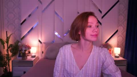 shyysiren online show from April 18, 2026, 7:01 am