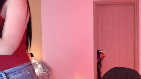 si_mokoko online show from November 7, 2025, 4:56 am