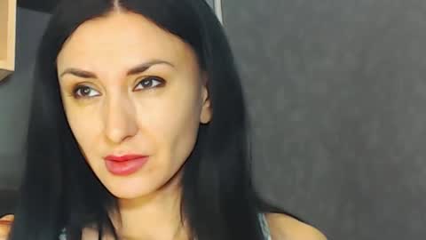 Siaconna online show from February 4, 2025, 6:04 am