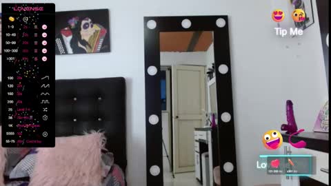 siamarlin online show from December 4, 2024, 7:45 pm