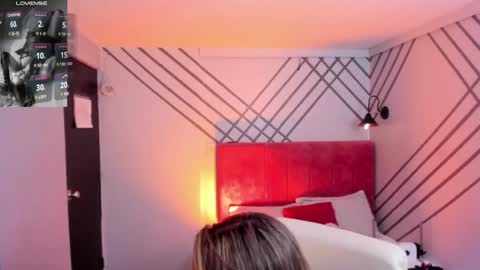 Mia online show from February 2, 2025, 3:54 am