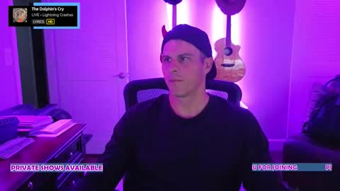 Snapshot of sidesnack chatting on October 27, 2025, 3:05 pm SideSnack online show from October 27, 2025, 3:05 pm