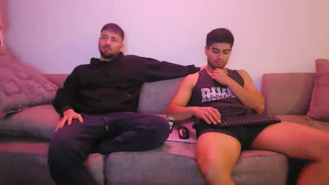 Snapshot of siegfriedll chatting on October 27, 2025, 12:58 am gily y pablo online show from October 27, 2025, 12:58 am