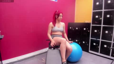 Snapshot of siena_fox chatting on July 28, 2026, 8:52 pm Siena online show from July 28, 2026, 8:52 pm