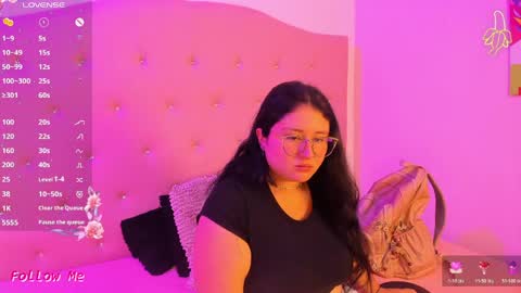 SIENNA  online show from April 16, 2026, 12:39 pm