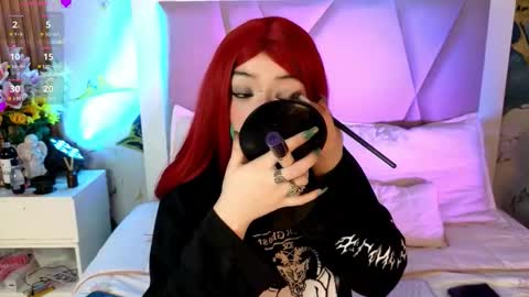 Snapshot of sienna_desiree chatting on March 21, 2026, 12:43 pm Sienna Desieree online show from March 21, 2026, 12:43 pm