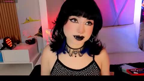 Snapshot of sienna_desiree chatting on April 30, 2026, 2:56 pm Sienna Desieree online show from April 30, 2026, 2:56 pm