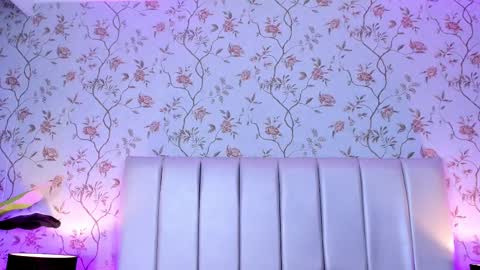 Camila Vargas online show from February 18, 2025, 2:59 pm