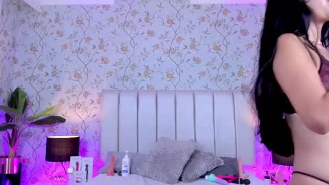 Camila Vargas online show from February 24, 2025, 3:09 pm