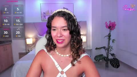 Snapshot of sienna_luxor chatting on April 27, 2026, 7:01 pm siiena online show from April 27, 2026, 7:01 pm