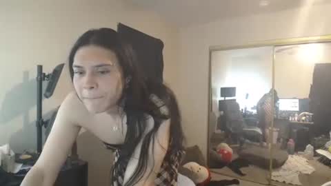 Nicole Zelaya Ferrati  Niky Ferrati online show from January 26, 2025, 4:20 am