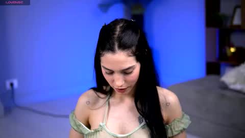 Luna online show from November 4, 2025, 6:01 am