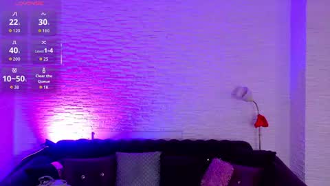 siennashinee online show from June 30, 2026, 7:15 pm
