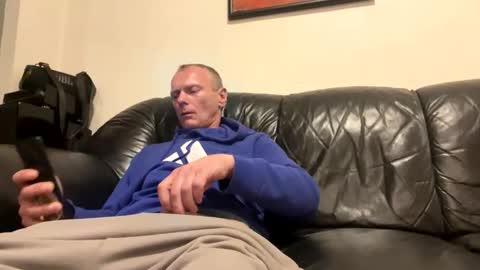 R online show from February 3, 2026, 6:00 am