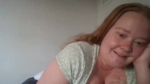 sierra_bby online show from November 29, 2025, 7:39 pm