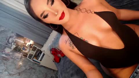 Snapshot of sierrafina_mcbride chatting on May 11, 2026, 3:07 pm Sierrafina online show from May 11, 2026, 3:07 pm