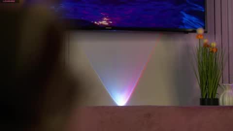 Eva  online show from April 12, 2026, 11:26 am