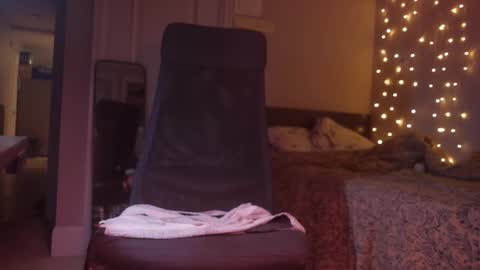 Silas online show from October 16, 2025, 1:28 am