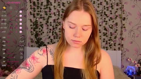 Chloe online show from December 13, 2024, 7:04 am