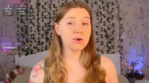 Chloe online show from March 11, 2025, 4:32 am